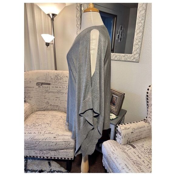 EUC MICHAEL Michael Kors Sweater - Picture 2 of 7